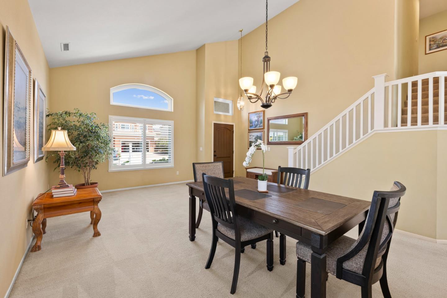 Detail Gallery Image 6 of 50 For 1660 Mimosa St, Hollister,  CA 95023 - 4 Beds | 3 Baths