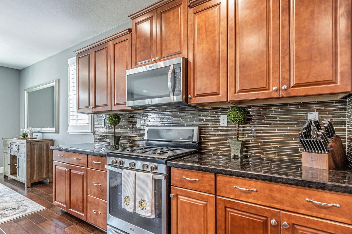 Detail Gallery Image 19 of 76 For 1798 Rosemary Dr, Gilroy,  CA 95020 - 3 Beds | 2 Baths