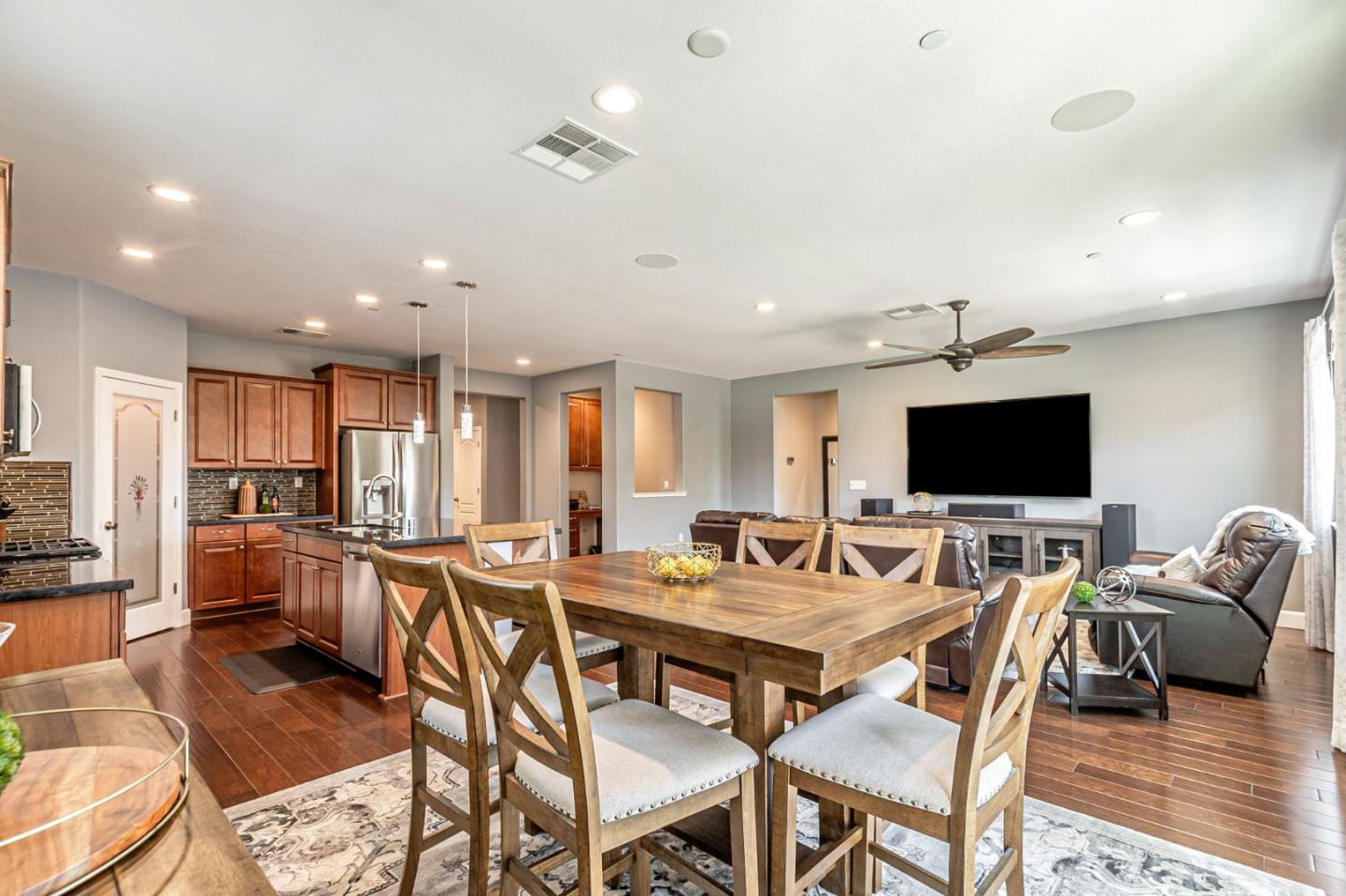 Detail Gallery Image 24 of 76 For 1798 Rosemary Dr, Gilroy,  CA 95020 - 3 Beds | 2 Baths
