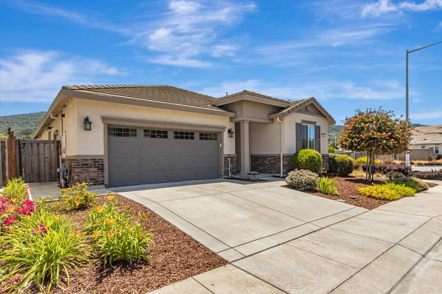 Detail Gallery Image 5 of 76 For 1798 Rosemary Dr, Gilroy,  CA 95020 - 3 Beds | 2 Baths