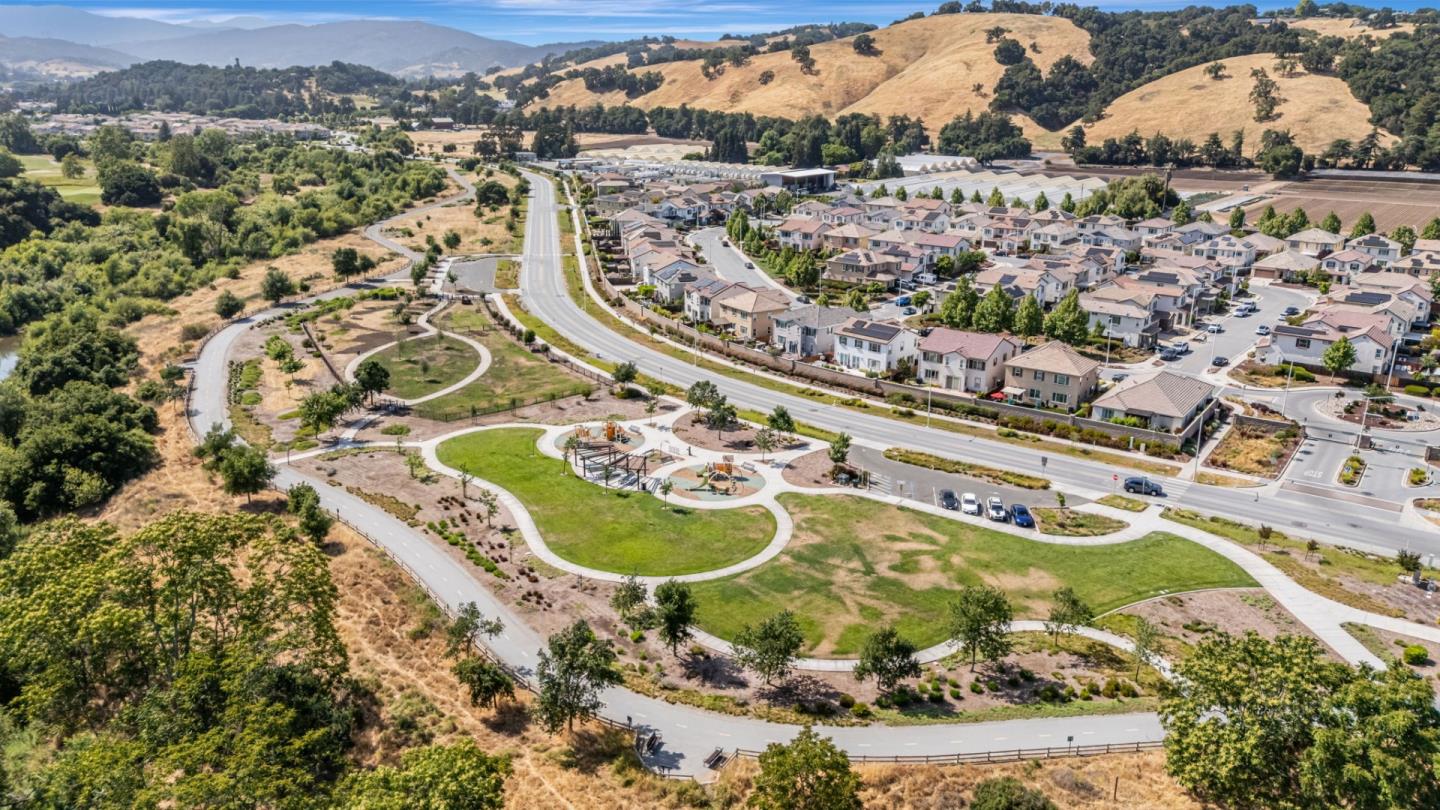 Detail Gallery Image 67 of 76 For 1798 Rosemary Dr, Gilroy,  CA 95020 - 3 Beds | 2 Baths