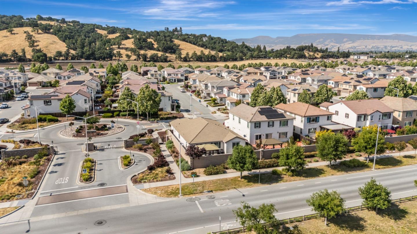 Detail Gallery Image 73 of 76 For 1798 Rosemary Dr, Gilroy,  CA 95020 - 3 Beds | 2 Baths