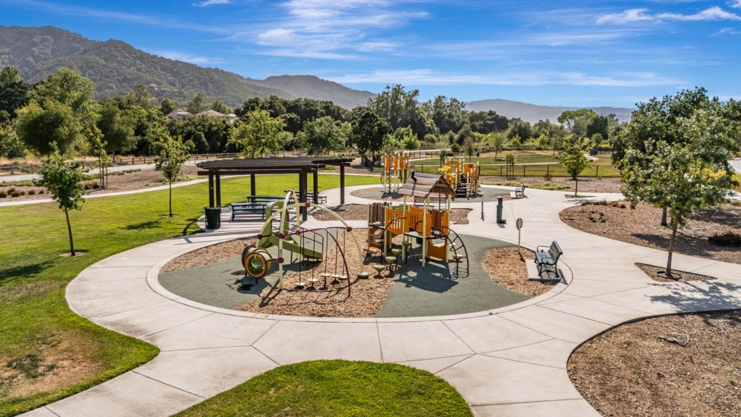 Detail Gallery Image 75 of 76 For 1798 Rosemary Dr, Gilroy,  CA 95020 - 3 Beds | 2 Baths