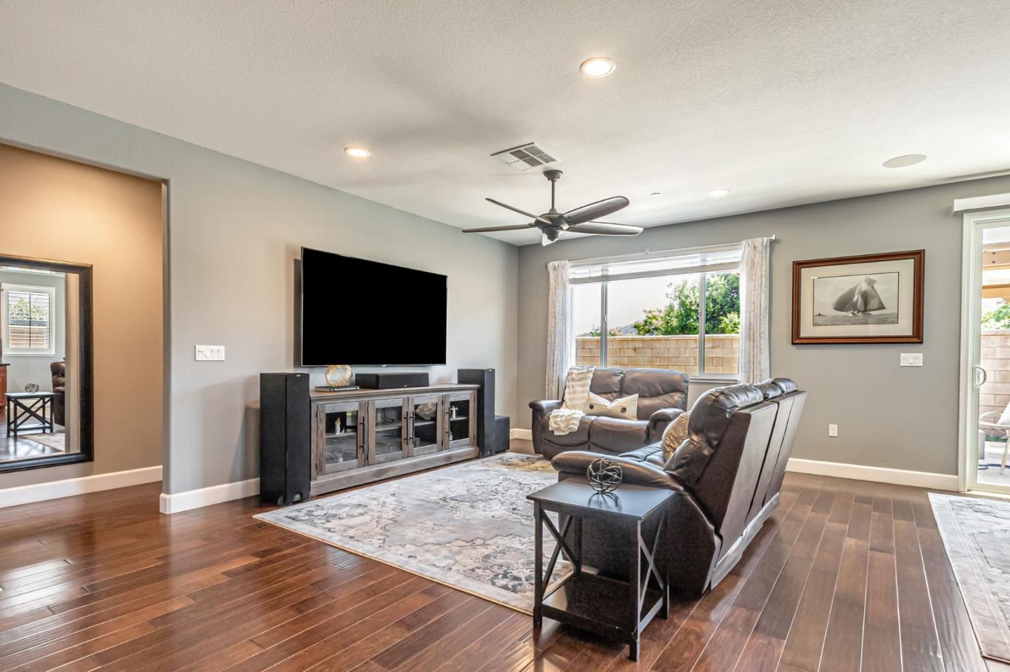 Detail Gallery Image 8 of 76 For 1798 Rosemary Dr, Gilroy,  CA 95020 - 3 Beds | 2 Baths