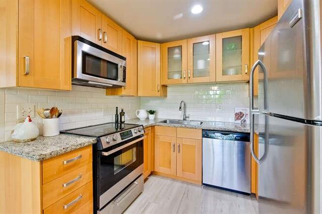Detail Gallery Image 10 of 31 For 597 Valley Forge Way #4,  Campbell,  CA 95008 - 2 Beds | 1 Baths