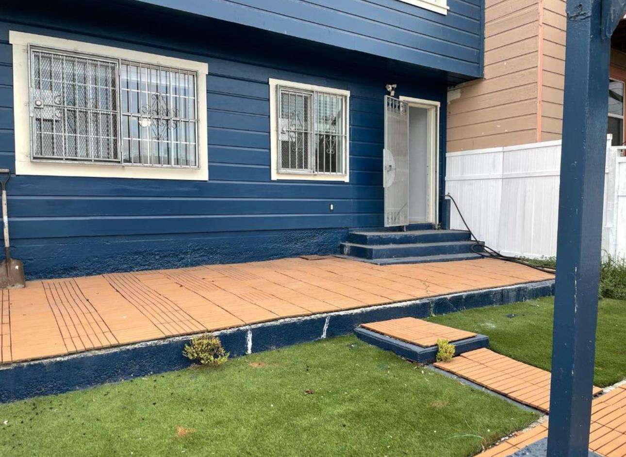 Detail Gallery Image 9 of 9 For 1122 Gilman Ave, San Francisco,  CA 94124 - 4 Beds | 2 Baths