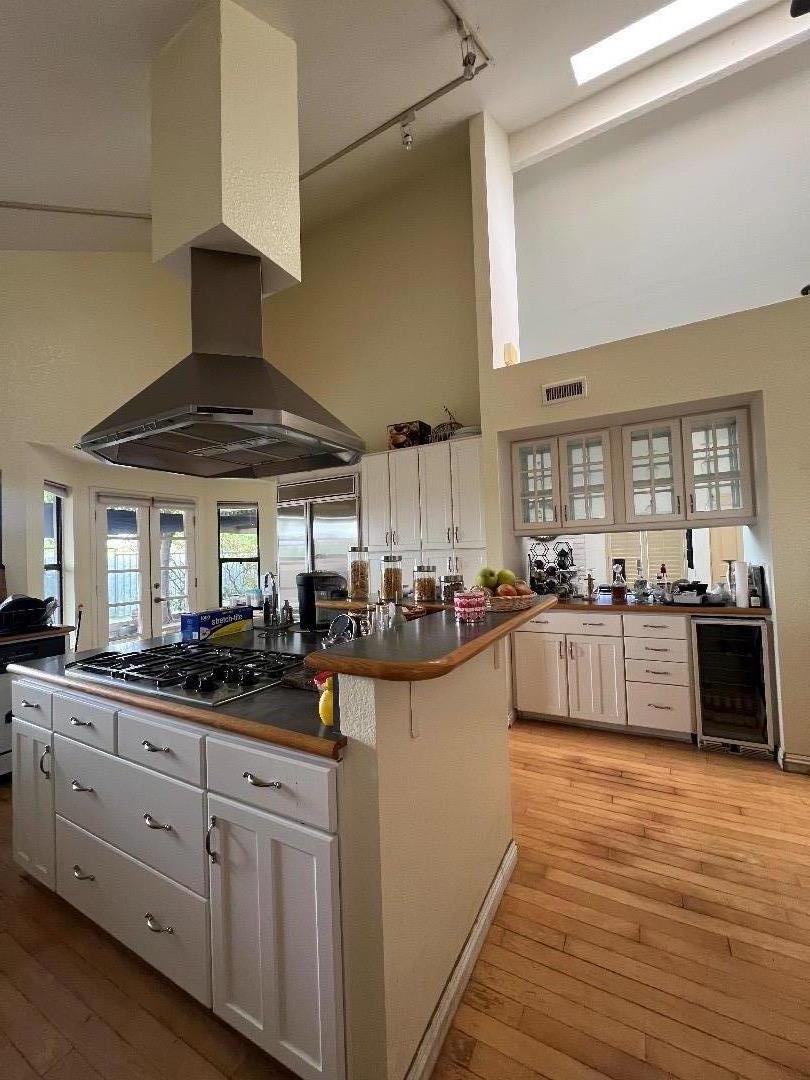 Detail Gallery Image 3 of 18 For 1137 Brewley Ln, Vista,  CA 92081 - 3 Beds | 2 Baths