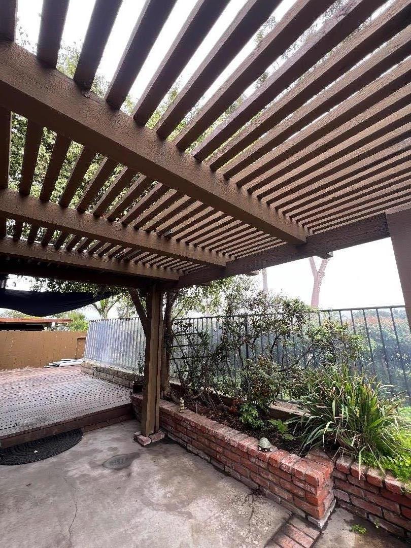 Detail Gallery Image 6 of 18 For 1137 Brewley Ln, Vista,  CA 92081 - 3 Beds | 2 Baths