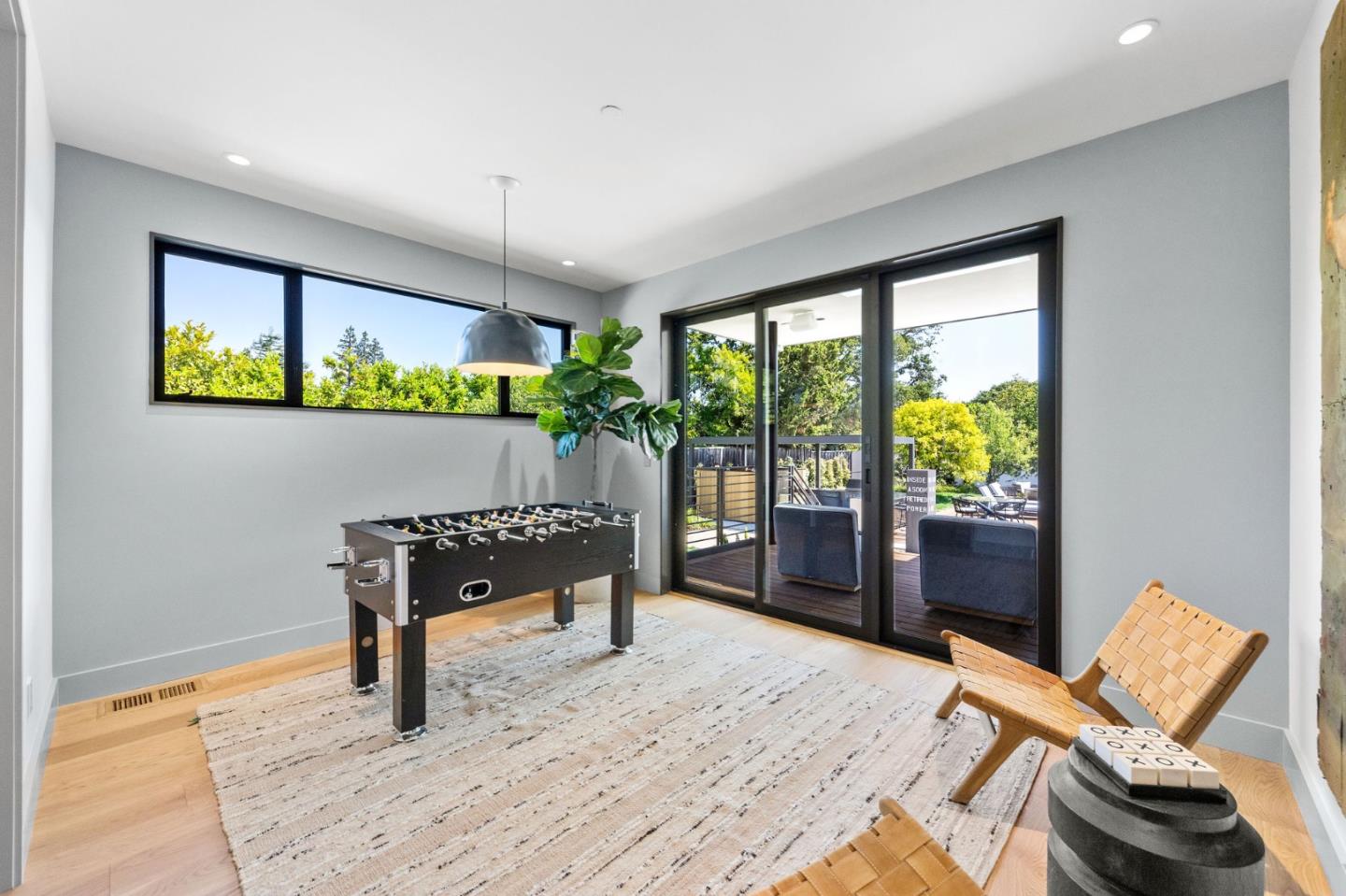 Detail Gallery Image 65 of 125 For 695 Fairway Cir, Hillsborough,  CA 94010 - 5 Beds | 5/1 Baths