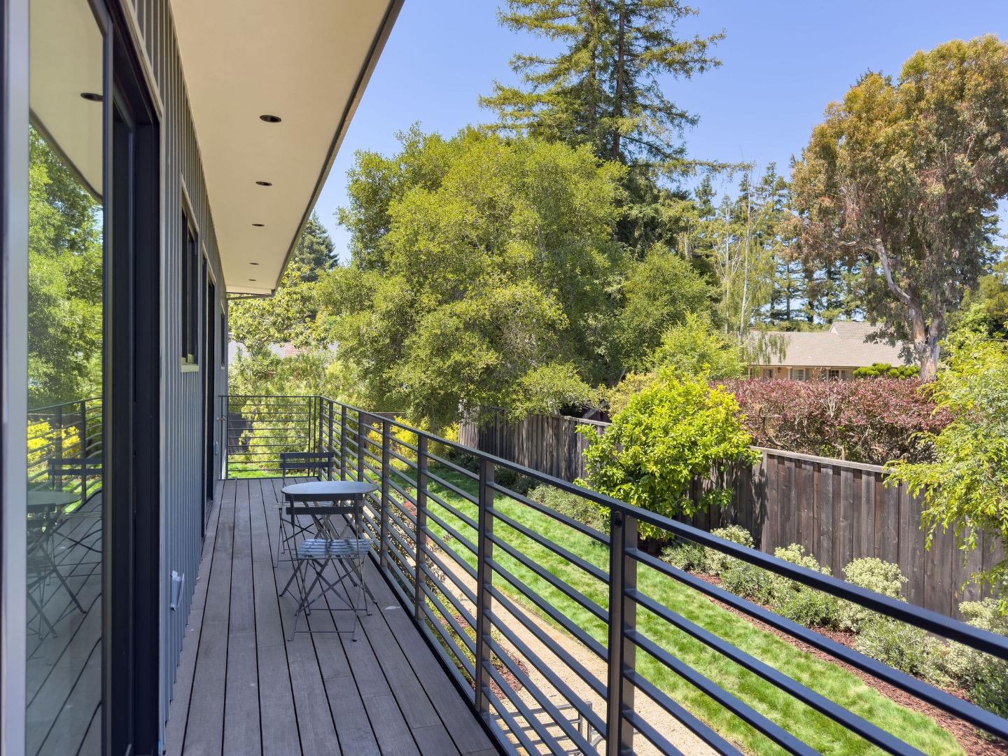 Detail Gallery Image 88 of 125 For 695 Fairway Cir, Hillsborough,  CA 94010 - 5 Beds | 5/1 Baths