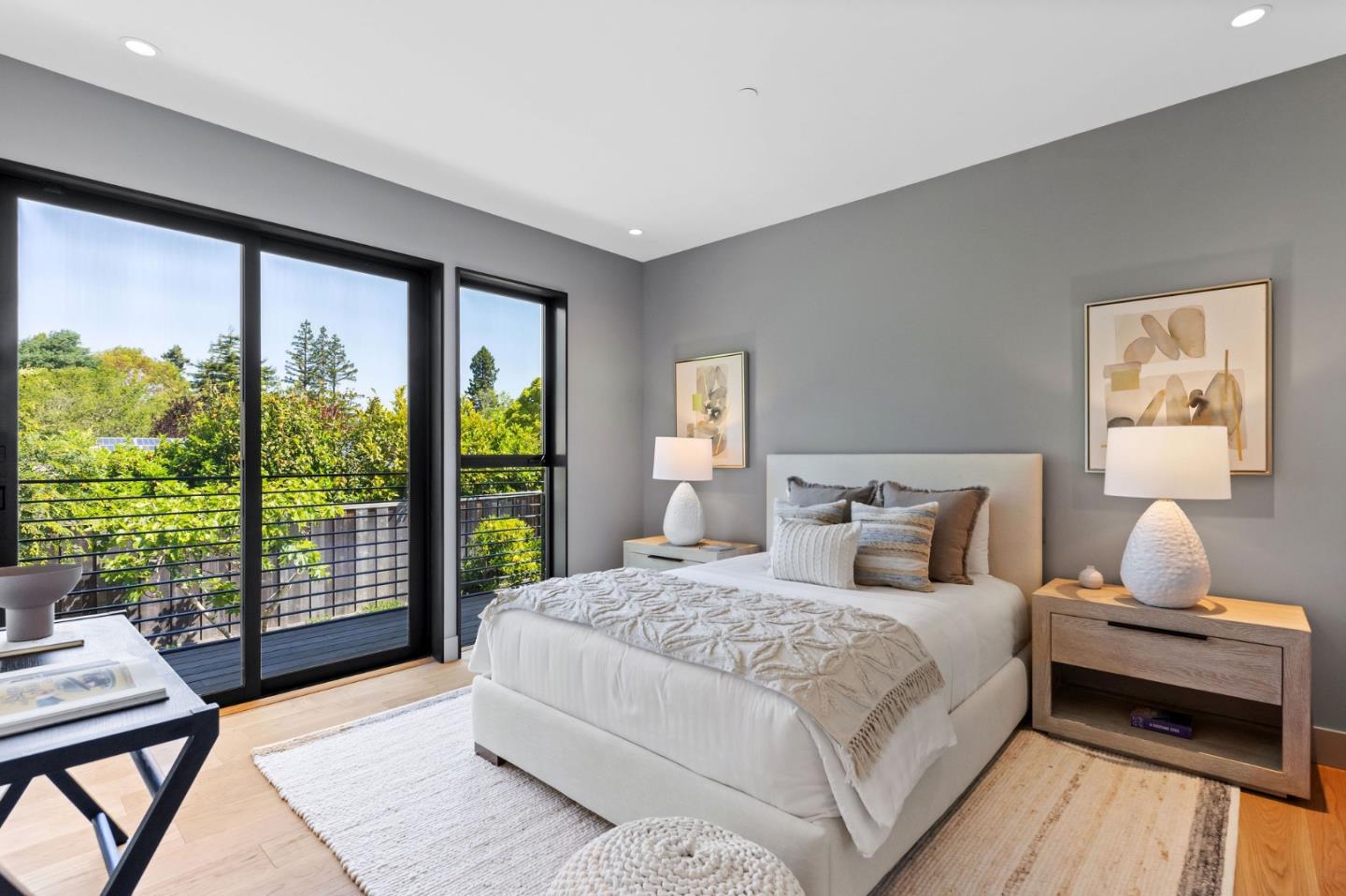 Detail Gallery Image 93 of 125 For 695 Fairway Cir, Hillsborough,  CA 94010 - 5 Beds | 5/1 Baths