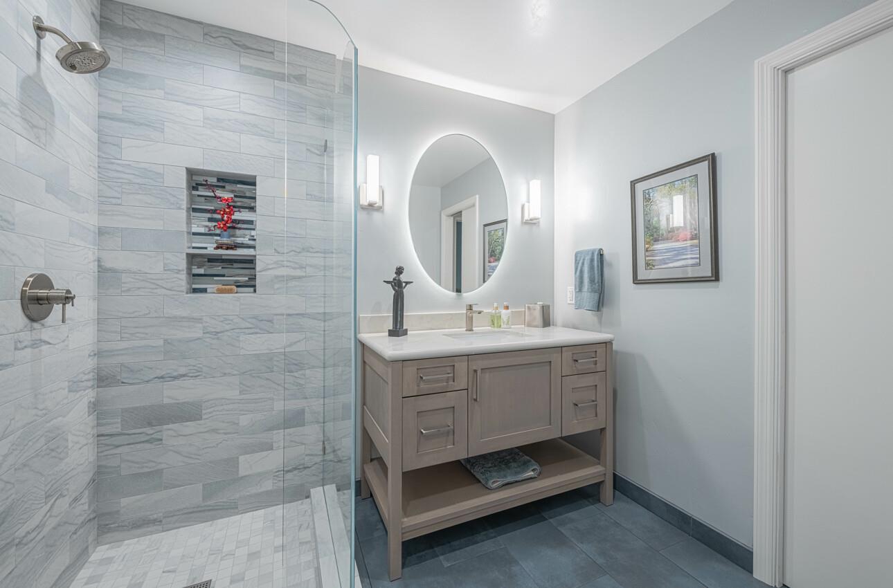 Detail Gallery Image 26 of 36 For 60 Skyline Crest Dr, Monterey,  CA 93940 - 3 Beds | 3 Baths