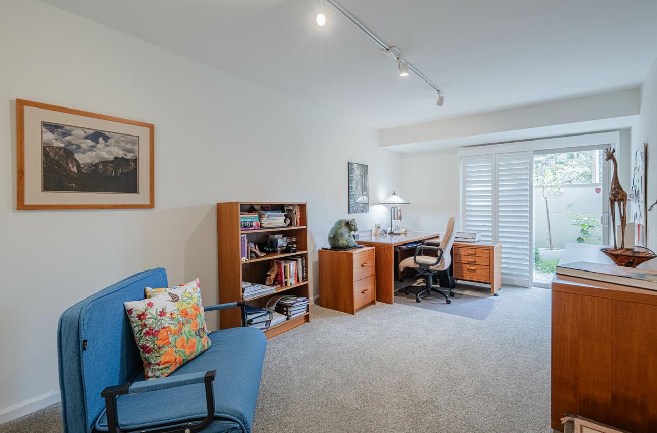Detail Gallery Image 29 of 36 For 60 Skyline Crest Dr, Monterey,  CA 93940 - 3 Beds | 3 Baths