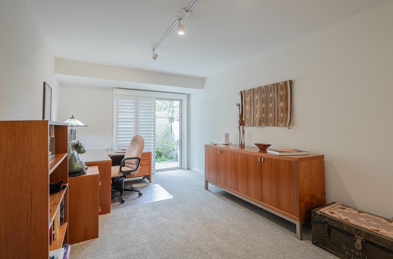 Detail Gallery Image 30 of 36 For 60 Skyline Crest Dr, Monterey,  CA 93940 - 3 Beds | 3 Baths