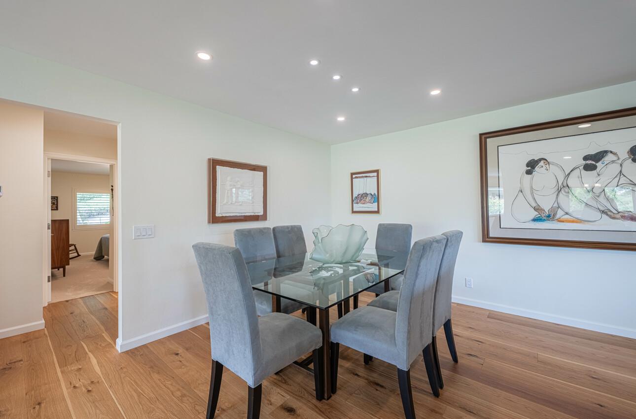 Detail Gallery Image 9 of 36 For 60 Skyline Crest Dr, Monterey,  CA 93940 - 3 Beds | 3 Baths