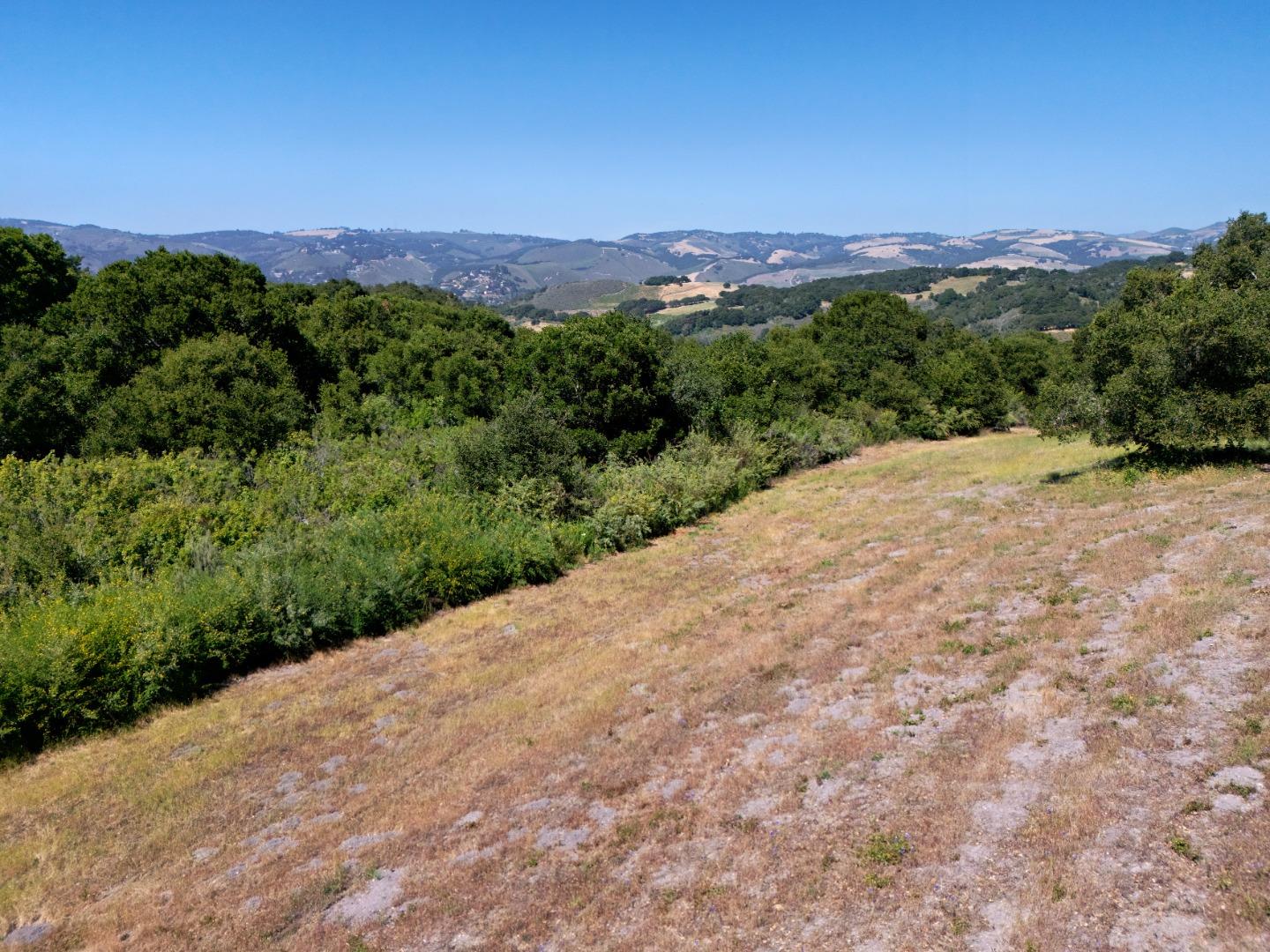Detail Gallery Image 18 of 19 For 4 Holding Field Run, Carmel,  CA 93923 - – Beds | – Baths