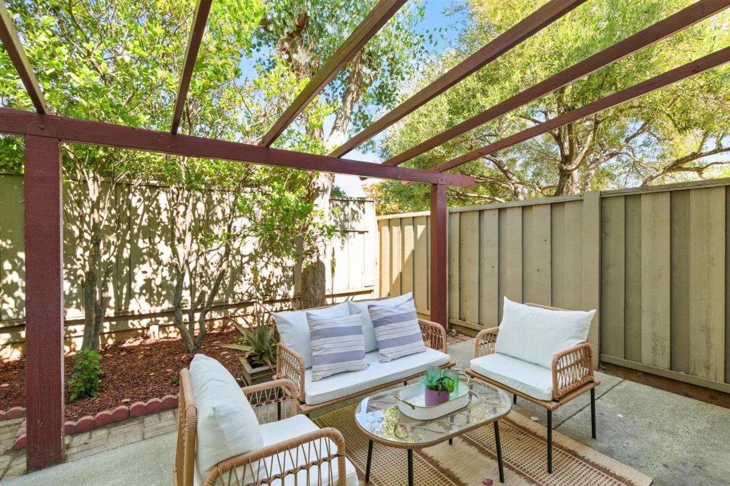 Detail Gallery Image 18 of 23 For 20310 Pacifica Dr, Cupertino,  CA 95014 - 3 Beds | 2/1 Baths