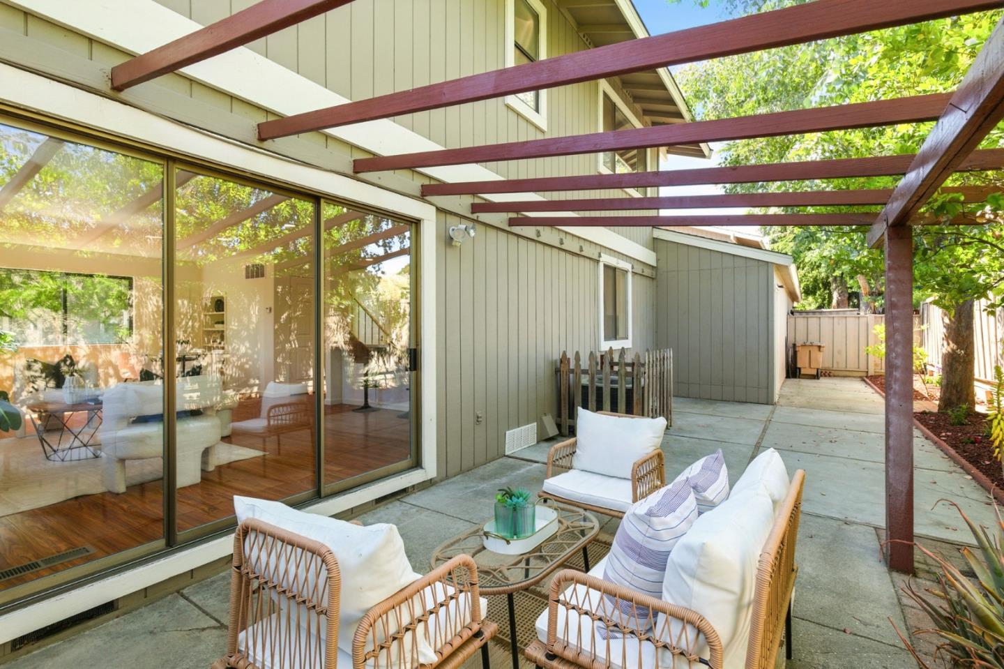 Detail Gallery Image 19 of 23 For 20310 Pacifica Dr, Cupertino,  CA 95014 - 3 Beds | 2/1 Baths
