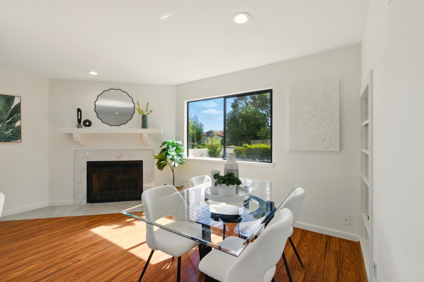 Detail Gallery Image 4 of 23 For 20310 Pacifica Dr, Cupertino,  CA 95014 - 3 Beds | 2/1 Baths