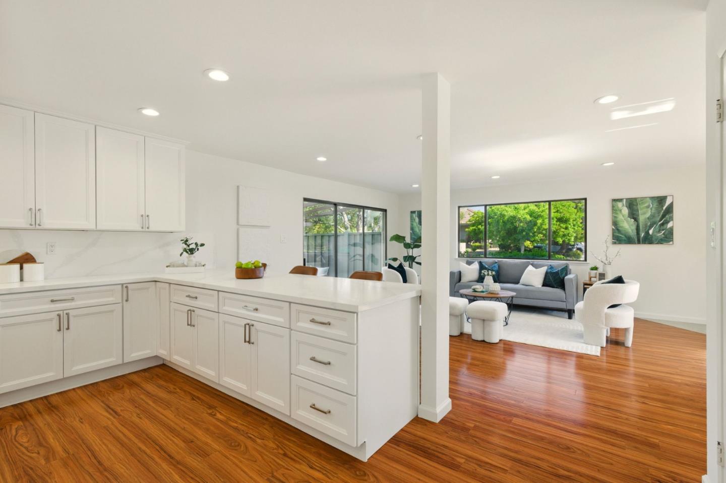 Detail Gallery Image 6 of 23 For 20310 Pacifica Dr, Cupertino,  CA 95014 - 3 Beds | 2/1 Baths