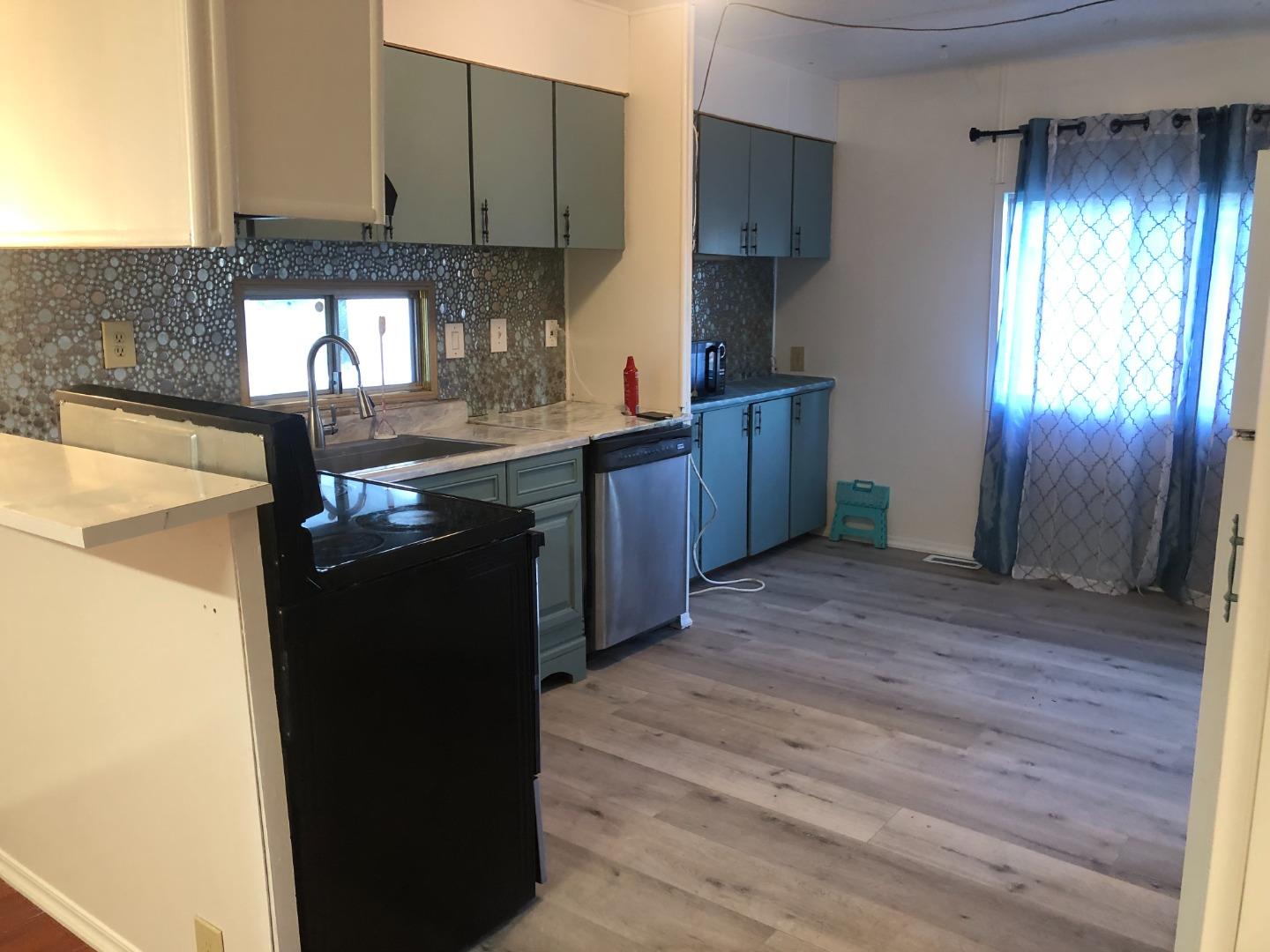 Detail Gallery Image 2 of 8 For 200 Ford Rd #126,  San Jose,  CA 95138 - 2 Beds | 1 Baths
