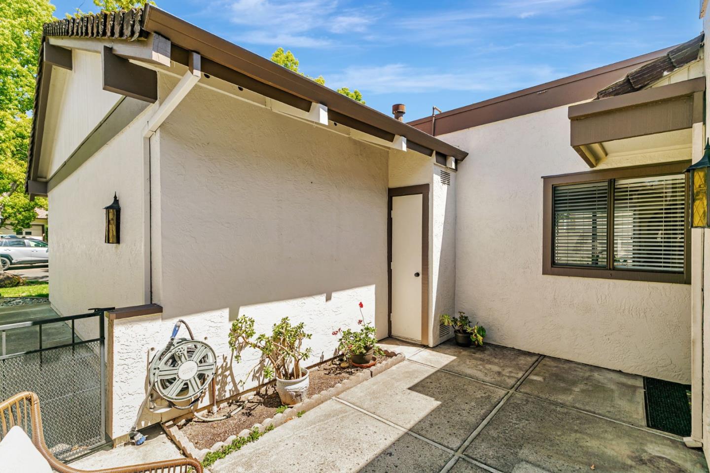 Detail Gallery Image 10 of 39 For 6200 Gerdts Dr, San Jose,  CA 95135 - 2 Beds | 2 Baths