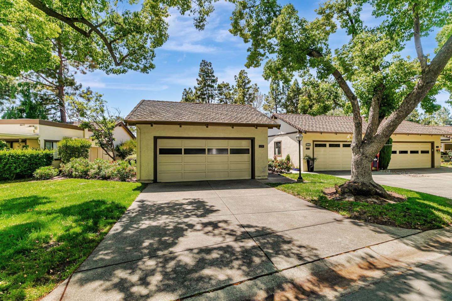 Detail Gallery Image 2 of 39 For 6200 Gerdts Dr, San Jose,  CA 95135 - 2 Beds | 2 Baths