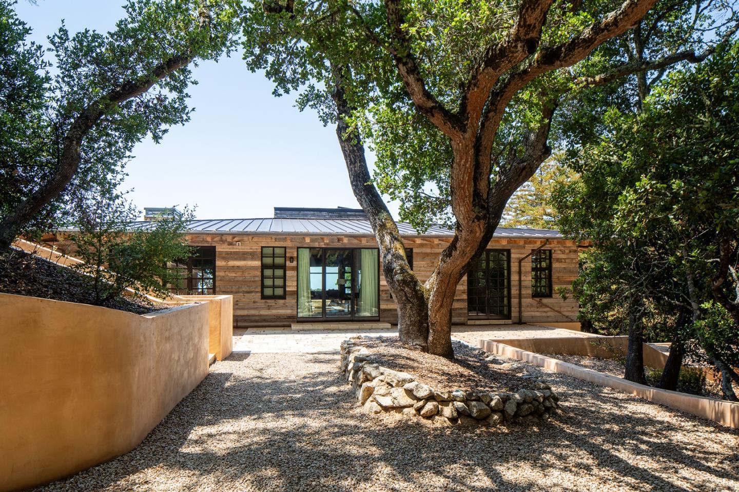 Detail Gallery Image 7 of 65 For 4847 Bixby Creek Rd, Carmel,  CA 93923 - 6 Beds | 2/3 Baths