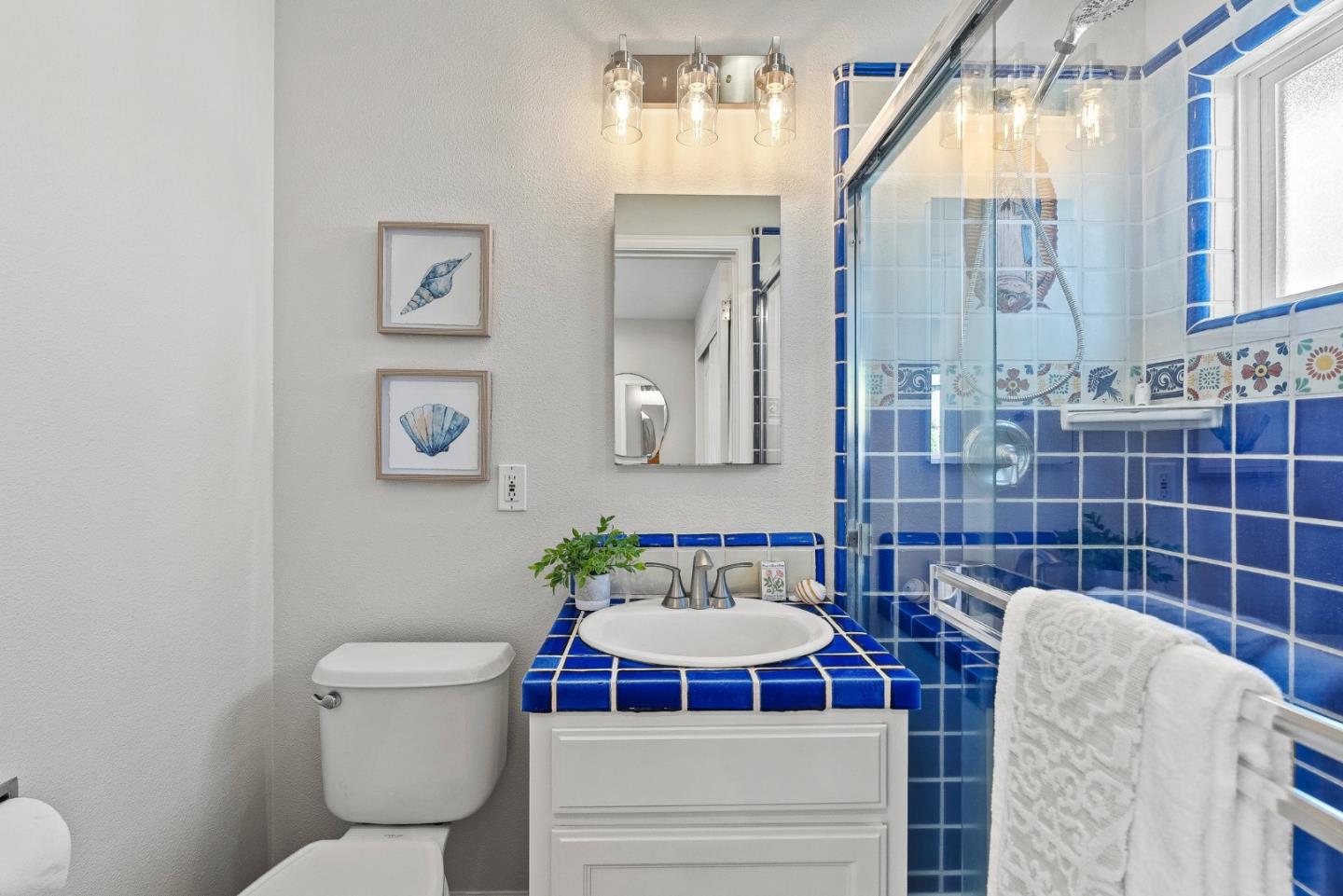 Detail Gallery Image 24 of 55 For 200 Cortez St, Capitola,  CA 95010 - 5 Beds | 4 Baths