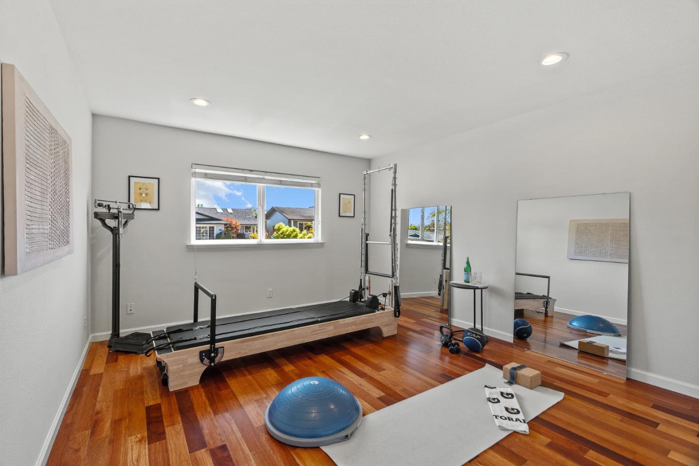 Detail Gallery Image 29 of 55 For 200 Cortez St, Capitola,  CA 95010 - 5 Beds | 4 Baths