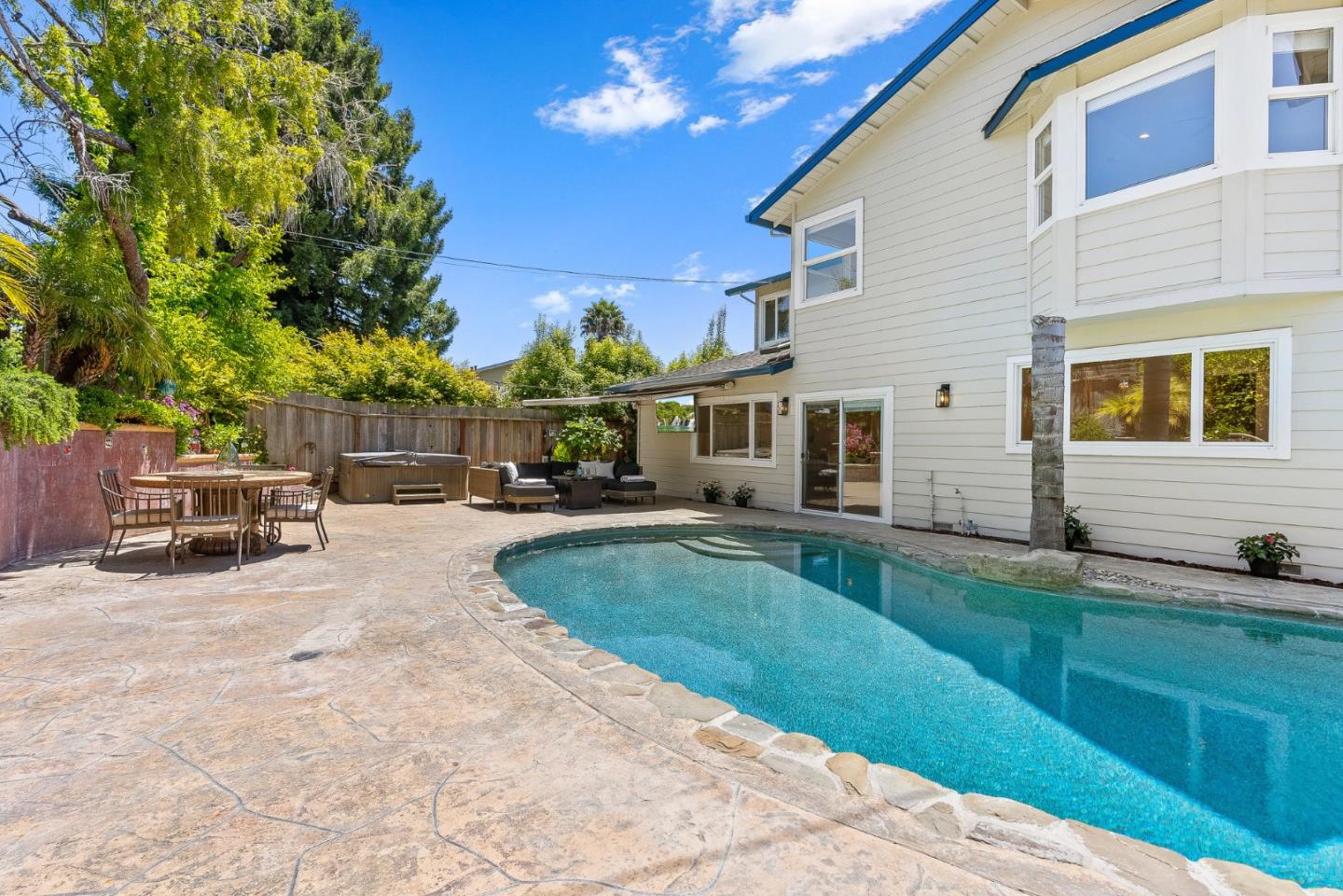Detail Gallery Image 33 of 55 For 200 Cortez St, Capitola,  CA 95010 - 5 Beds | 4 Baths
