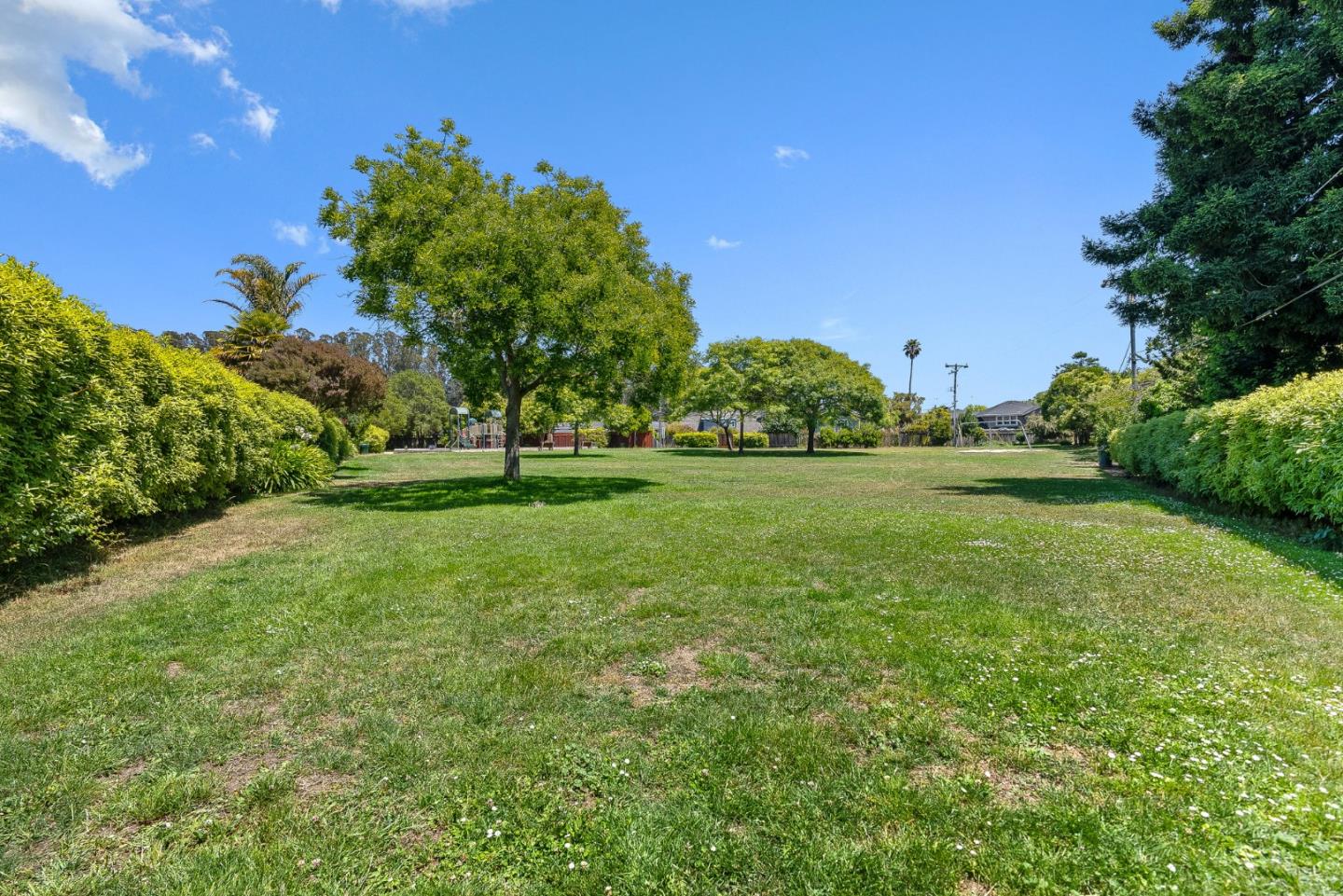 Detail Gallery Image 45 of 55 For 200 Cortez St, Capitola,  CA 95010 - 5 Beds | 4 Baths
