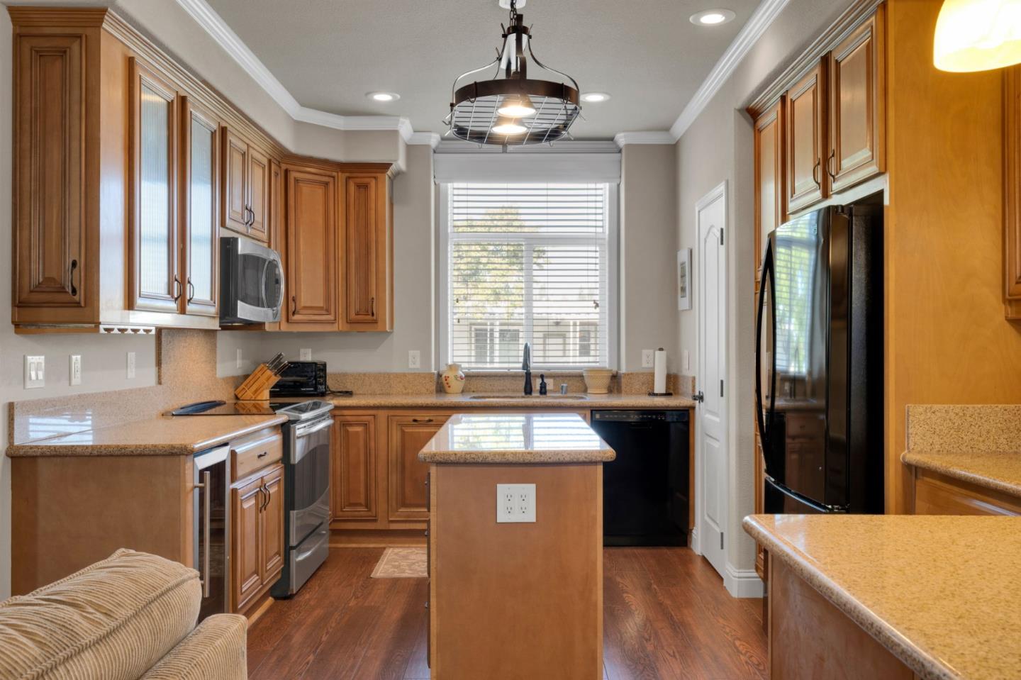 Detail Gallery Image 18 of 50 For 145 Quail Hollow Dr #145,  San Jose,  CA 95128 - 3 Beds | 2 Baths