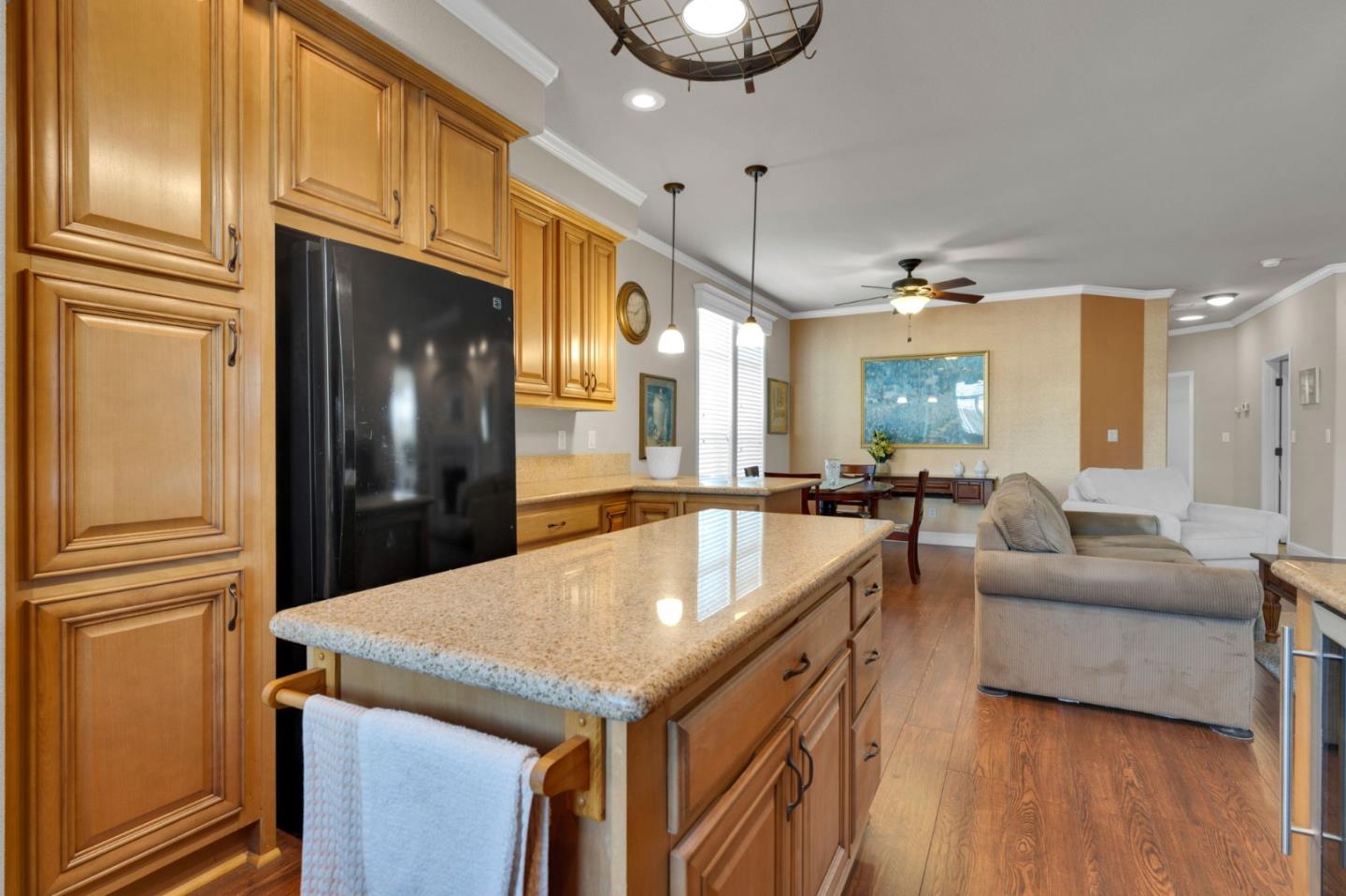 Detail Gallery Image 23 of 50 For 145 Quail Hollow Dr #145,  San Jose,  CA 95128 - 3 Beds | 2 Baths