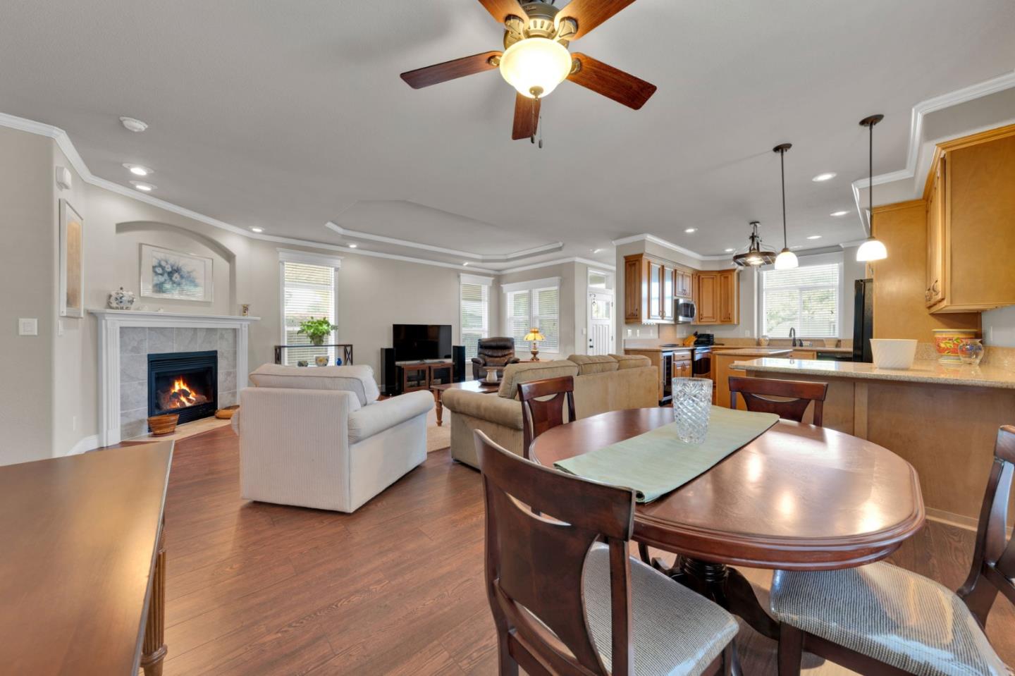Detail Gallery Image 26 of 50 For 145 Quail Hollow Dr #145,  San Jose,  CA 95128 - 3 Beds | 2 Baths