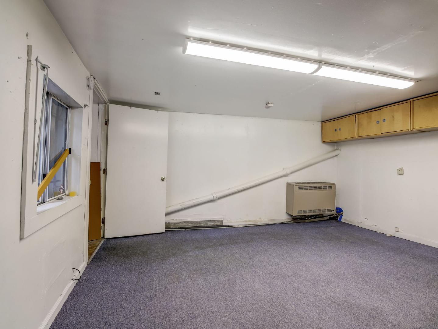 1164 Ocean Avenue, Oakland, CA, 94608