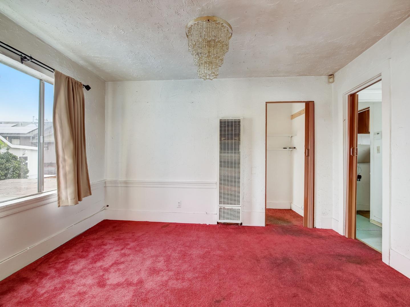 1164 Ocean Avenue, Oakland, CA, 94608