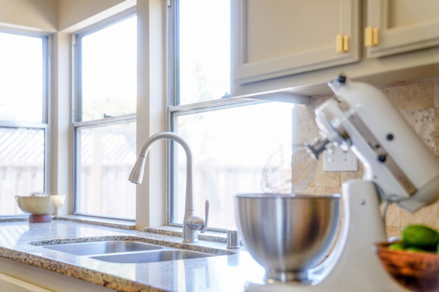 Detail Gallery Image 12 of 34 For 684 Connie St, Santa Rosa,  CA 95407 - 3 Beds | 2/1 Baths