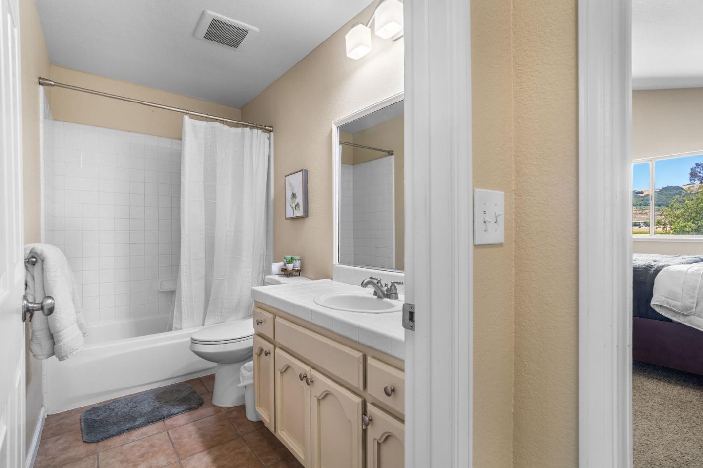 Detail Gallery Image 24 of 34 For 684 Connie St, Santa Rosa,  CA 95407 - 3 Beds | 2/1 Baths