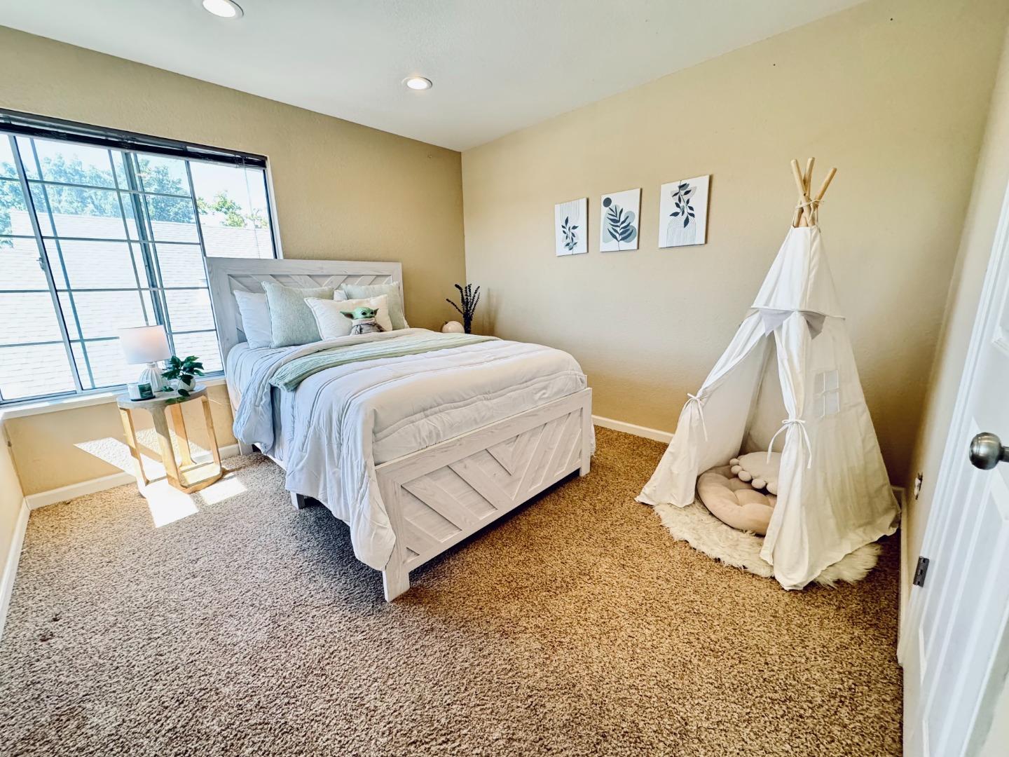 Detail Gallery Image 25 of 34 For 684 Connie St, Santa Rosa,  CA 95407 - 3 Beds | 2/1 Baths