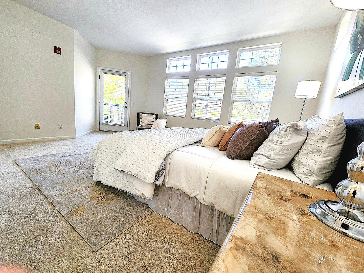 Detail Gallery Image 26 of 36 For 325 Swallowtail Ct, Brisbane,  CA 94005 - 3 Beds | 2 Baths