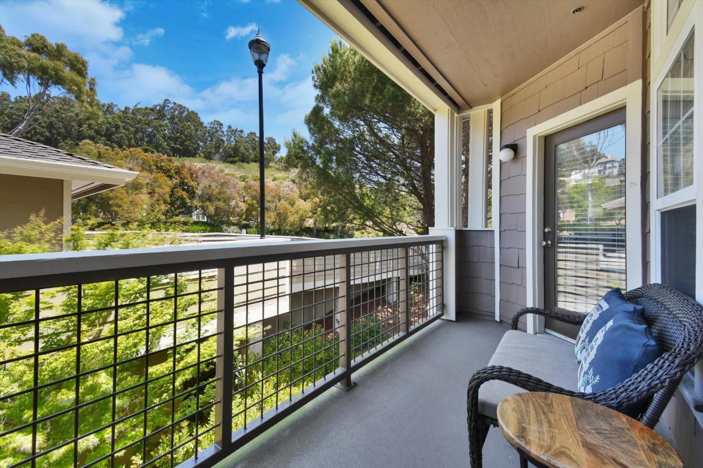 Detail Gallery Image 31 of 36 For 325 Swallowtail Ct, Brisbane,  CA 94005 - 3 Beds | 2 Baths