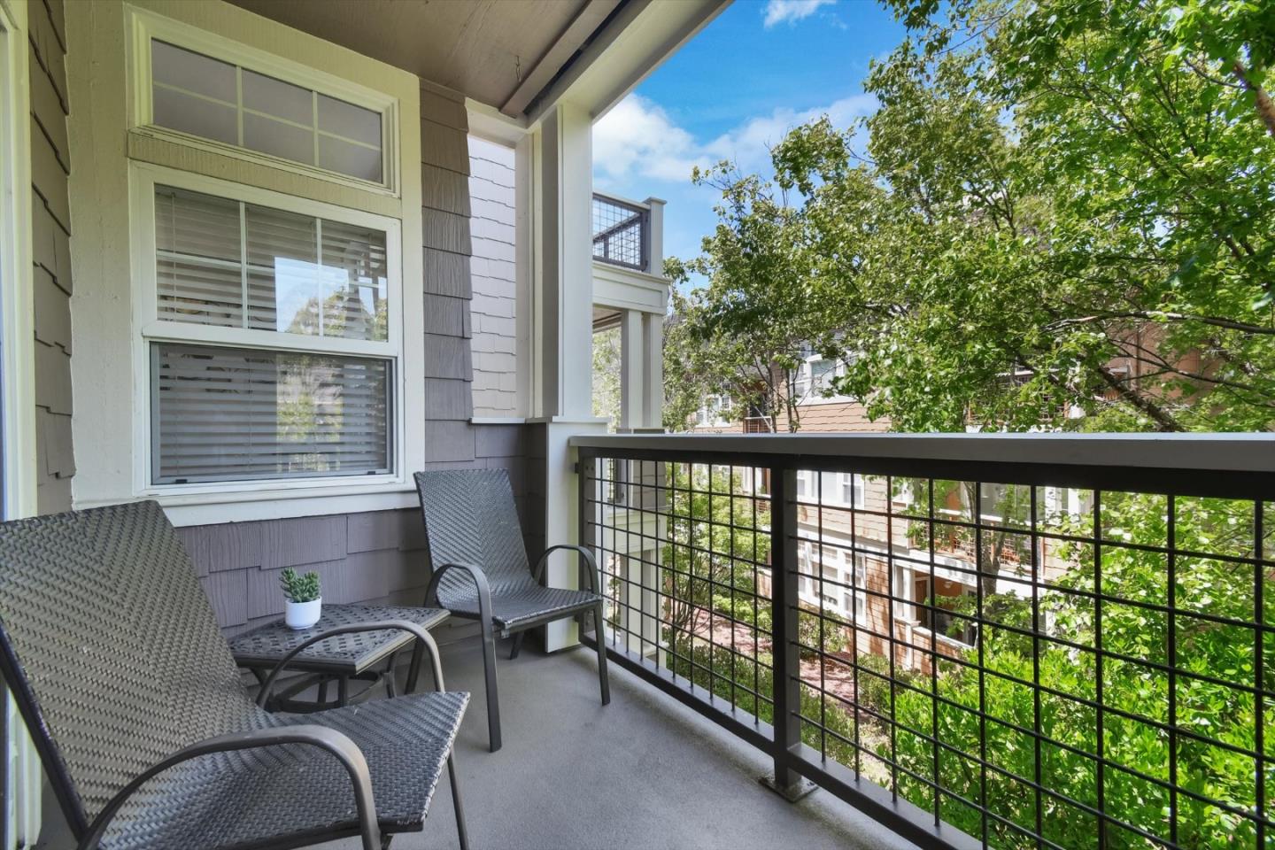 Detail Gallery Image 7 of 36 For 325 Swallowtail Ct, Brisbane,  CA 94005 - 3 Beds | 2 Baths