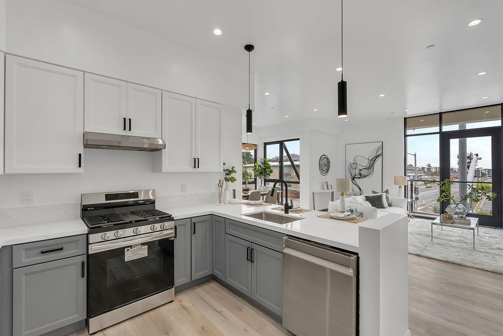 Detail Gallery Image 14 of 54 For 889 Mclellan Dr #212,  South San Francisco,  CA 94080 - 3 Beds | 2 Baths