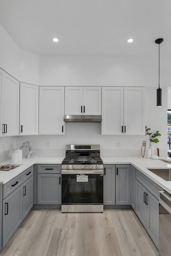 Detail Gallery Image 18 of 54 For 889 Mclellan Dr #212,  South San Francisco,  CA 94080 - 3 Beds | 2 Baths