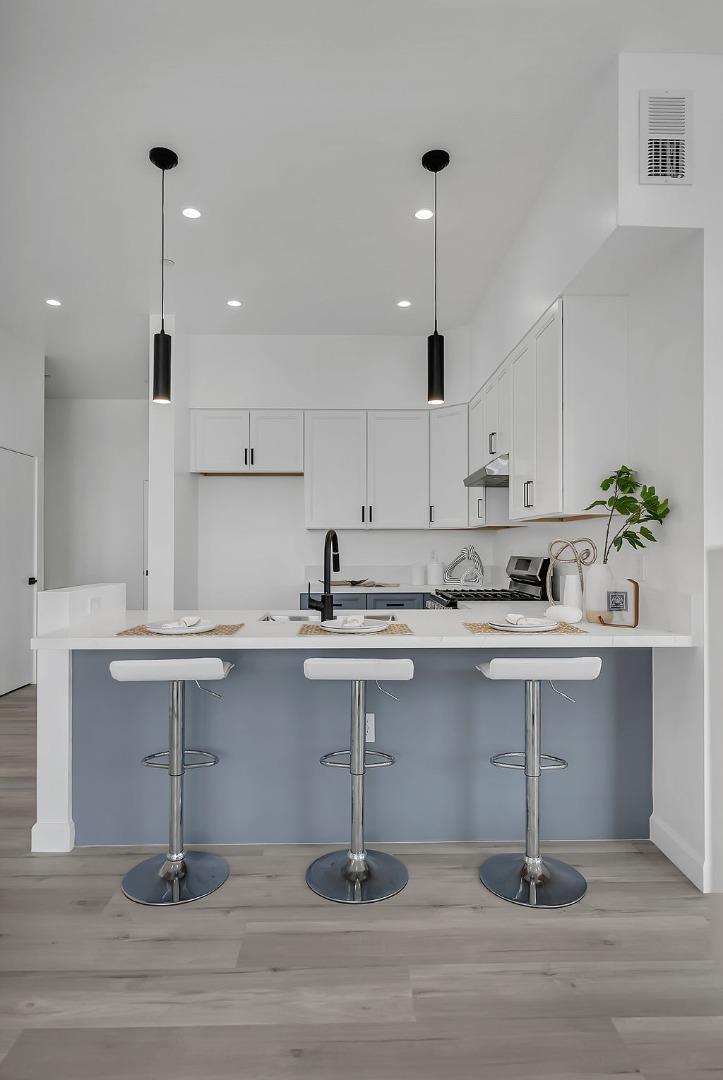 Detail Gallery Image 20 of 54 For 889 Mclellan Dr #212,  South San Francisco,  CA 94080 - 3 Beds | 2 Baths