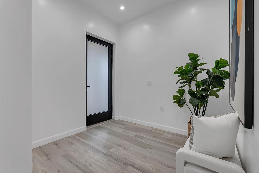 Detail Gallery Image 21 of 54 For 889 Mclellan Dr #212,  South San Francisco,  CA 94080 - 3 Beds | 2 Baths