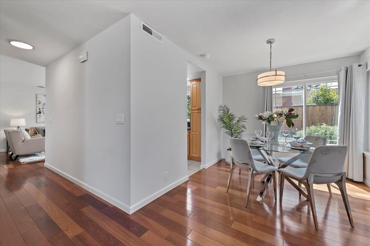 Detail Gallery Image 8 of 30 For 36 Southmar Ct, San Jose,  CA 95138 - 4 Beds | 2/1 Baths