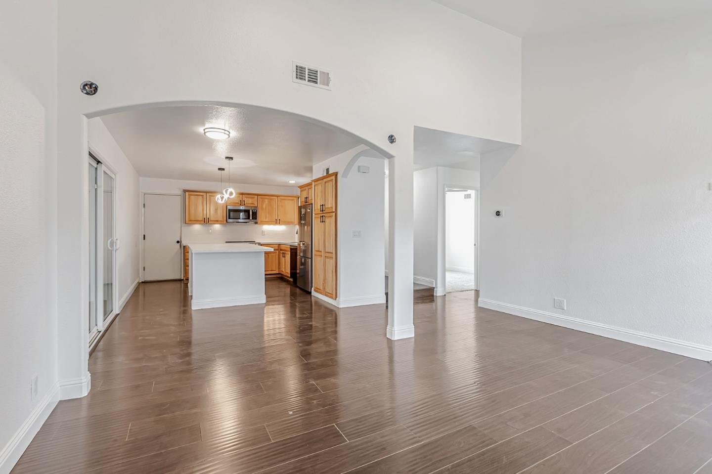 Detail Gallery Image 5 of 41 For 738 Shawnee Ln, San Jose,  CA 95123 - 4 Beds | 2 Baths