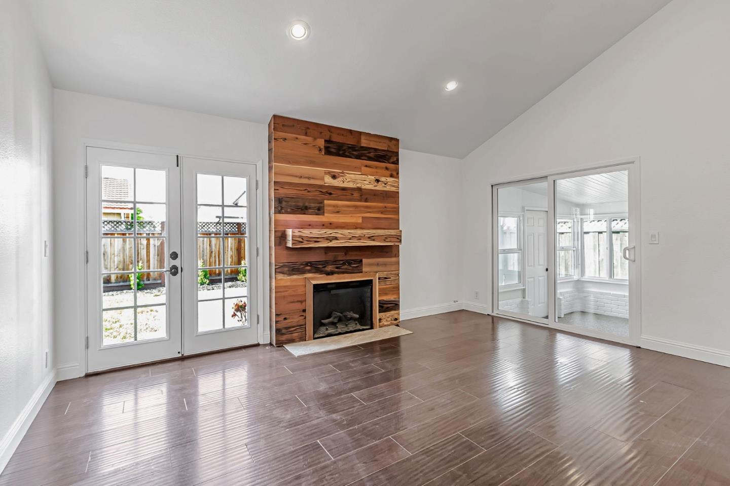 Detail Gallery Image 8 of 41 For 738 Shawnee Ln, San Jose,  CA 95123 - 4 Beds | 2 Baths